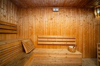 Central Hotel Doha by IHG - 4