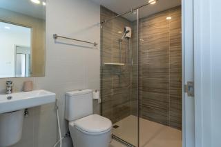 Spacious 2BR Bangkok - Pool, Gym,Coworking-20m BTS - 9