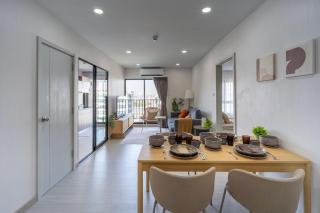 Spacious 2BR Bangkok - Pool, Gym,Coworking-20m BTS - 8