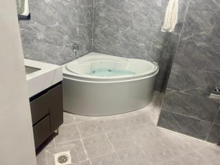 Luxury 4 Bed Room Apartment - 6