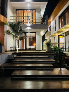 Exclusive Seven Bedroom Private Villa - 8