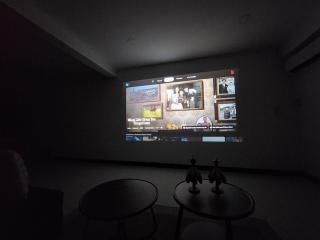 200m to MRT Private 3BR Home for 8 - 3