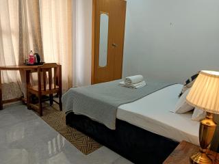 Oji's Homestay - Aesthetic Rooms with kitchen in lower tapovan near laxman jhula, free airport pickup for 7 or more night bookings - 8