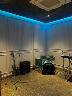 The Title Legendary I 406 - 7