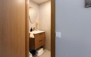 Spacious 2BR in Yacht Club Sauna and Great Views - 5