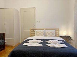 Elegant 2BDR Apt for groups and family - Fast Wi-Fi - 6