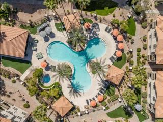 7Min Airport DiabloStadium Gym Pool HotTub DogPark - 6