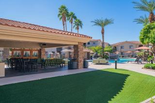 7Min Airport DiabloStadium Gym Pool HotTub DogPark - 2