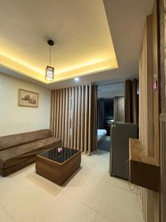 Elegant Urban Apartment - 7