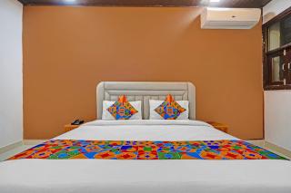 FabHotel Tuesday Suits 121 - 7