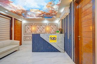 FabHotel Tuesday Suits 121 - 8