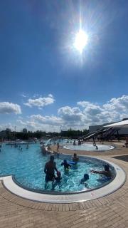 Modern Central Home with Free Parking - 5