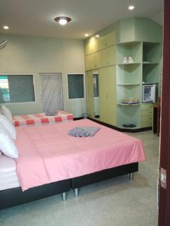 บ้านพัก สายรุ้ง - 1