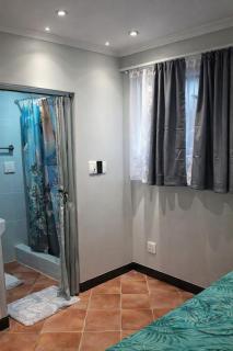 Studio Flat Melville, Wifi, Close to UJ, Wits - 5