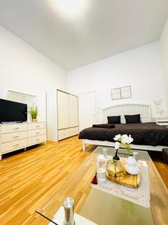 Stylish 1BR Apt. with the best location - 2