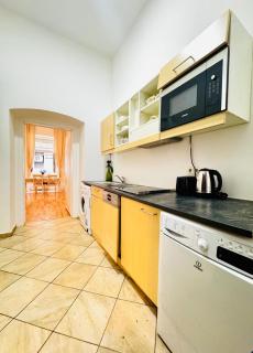 Stylish 1BR Apt. with the best location - 6