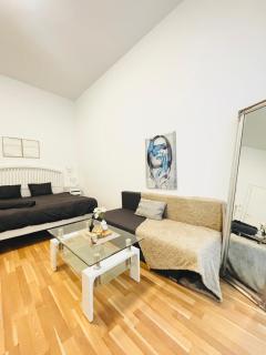 Stylish 1BR Apt. with the best location - 8