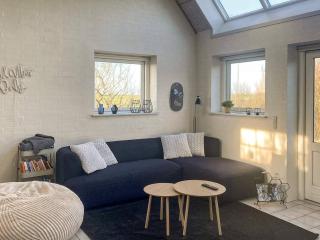 4 person holiday home in Lemvig-By Traum - 1