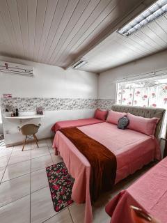 Hostel das Flores - Suíte Master Quarto Privativo com Banheiro Privativo - 6