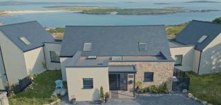 Luxury Glass Villa with Hot Tub & Sea Views - Connemara - 8