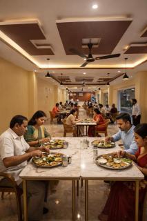 Hotel The Ram Lakhan - Near Ram Mandir Ayodhya Luxurious & Comfortable Stay - 3