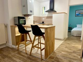 Quiet & Modern Apartment in Lorient City Center - 8