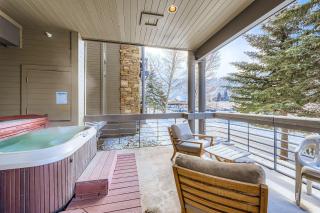 B11 Powder Run condo - 5