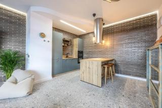 The Executive Industrial Loft - Madrid Rio - High End Kitchen - 2