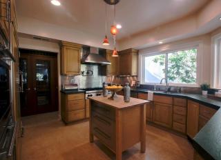 Two-Bedroom Venice Home with Private Patio - 3