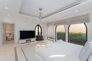 Palm Jumeirah - Property Advisers - 4