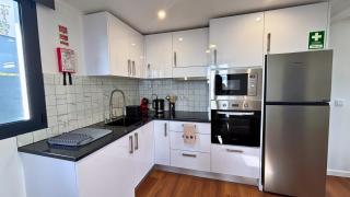 Sophia House By Sam Houses - 4