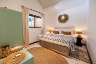 Villa Nobo - 3BR Private Pool Villa in Central Seminyak - Walk to Shops & Dining - Seminyak - 9