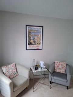 2 Courtyard Mews - 8