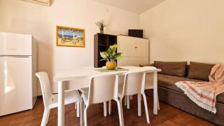 Bright flat in residence with pool - Beahost - 8