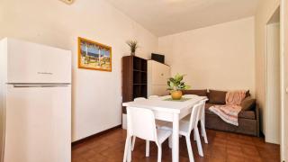 Bright flat in residence with pool - Beahost - 5