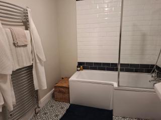 2 Courtyard Mews - 7