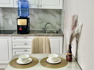 Центр левого берега, Комплекс Grand Champion - 6