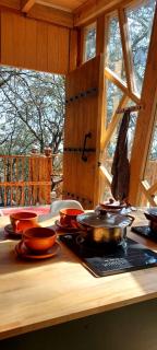 Cabaña con Balcón, Tina y Chimenea en la Montaña - 8