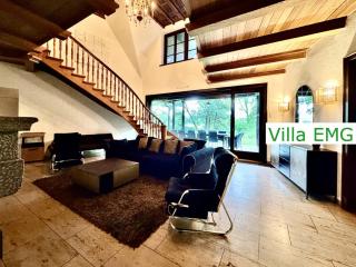 Luxus Ferienhaus Villa EMG München in Moosburg mit Pool, Kamin, Wald, See für Familien Gruppen bis 24 Personen - 5