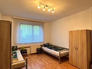 Duisburg FeelHome, Flughafen nah,3-Schlafzimmer, Dusche ebenerdig, Zentral, WiFi, Ground Floor - 3