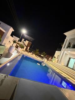 Villa hills Hotel - 2