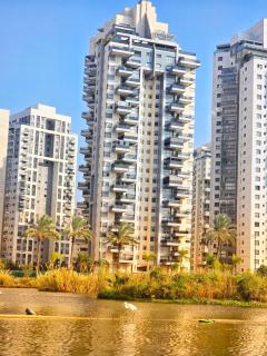 מיני פנטהאוס נווה גן Mini Penthouse by Lake Neve Gan - 3