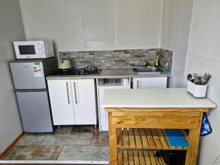 Elmscote Cottages - Cabin 2 - 3