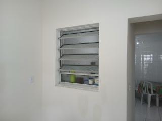 Acomodaçoes temporada quarto, sala, banheiro e área de serviço - 6