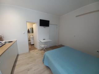 KOD VELIKIH TUJA - 9