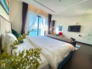 Halo's Apartment - 7