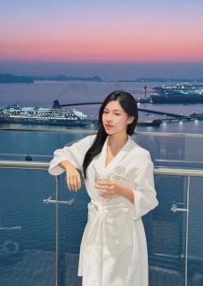 Halo's Apartment - 5