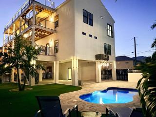 Chateau Bleu 2026 Luxury Rooftop Deck Gulf View - 7