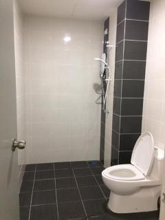 Netflix & Chill SOHO Retreat - 9