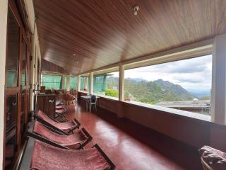 Hilltop Guest House - 9